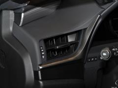 2020 260 F СПОРТ 2020 260 F SPORT Фото 9 из 204