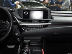 2020 260 F СПОРТ 2020 260 F SPORT Фото 37 из 204