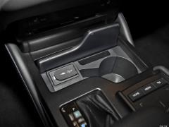 2020 260 F СПОРТ 2020 260 F SPORT Фото 30 из 204