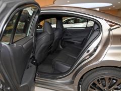 2020 260 F СПОРТ 2020 260 F SPORT Фото 104 из 204
