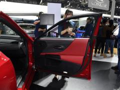 2020 260 F СПОРТ 2020 260 F SPORT Фото 157 из 204