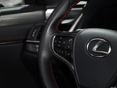 2020 260 F СПОРТ 2020 260 F SPORT Фото 41 из 204