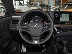 2020 260 F СПОРТ 2020 260 F SPORT Фото 2 из 204