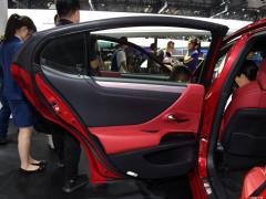 2020 260 F СПОРТ 2020 260 F SPORT Фото 145 из 204