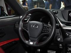 2020 260 F СПОРТ 2020 260 F SPORT Фото 40 из 204