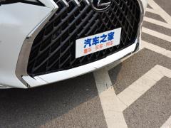 2020 300h 4-х местный Royal Edition 2020 300h four-seater version Фото 29 из 147