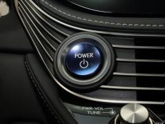 2021 500-часовое издание Excellence 2021 500h Excellence Edition Фото 66 из 201