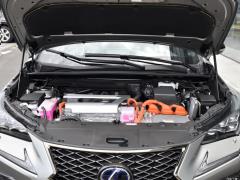 2020 300h полноприводный F SPORT кантри VI 2020 300h all-wheel drive F SPORT country VI Фото 31 из 271