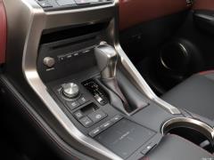 2020 300h передний привод Fengyue версия Китай VI 2020 300h front-wheel drive Fengyue version China VI Фото 32 из 91