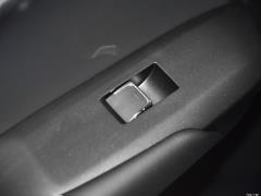 Модель 200 Front Drive Front Travel Edition National VI 2020 года 2020 Model 200 Front Drive Front Travel Edition National VI Фото 318 из 394