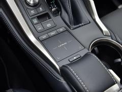 2020 300h полноприводный F SPORT кантри VI 2020 300h all-wheel drive F SPORT country VI Фото 47 из 394