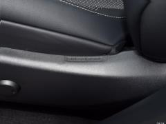 2020 300h полноприводный F SPORT кантри VI 2020 300h all-wheel drive F SPORT country VI Фото 212 из 394