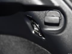 Модель 200 Front Drive Front Travel Edition National VI 2020 года 2020 Model 200 Front Drive Front Travel Edition National VI Фото 350 из 394