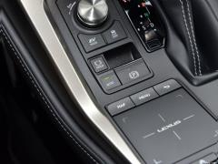 2020 300h полноприводный F SPORT кантри VI 2020 300h all-wheel drive F SPORT country VI Фото 46 из 394