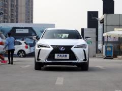 Фото Lexus UX200 