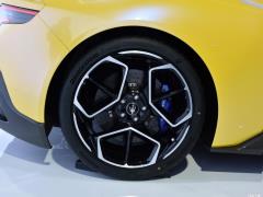 Стандартная версия 2020 3.0T 2020 3.0T Standard Edition Фото 77 из 84
