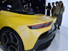Стандартная версия 2020 3.0T 2020 3.0T Standard Edition Фото 68 из 84