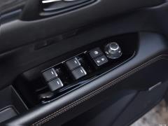 Флагман с автоматическим полным приводом 2.5L 2020 года 2020 2.5L automatic four-wheel drive flagship Фото 1279 из 1350