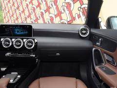 Охотничий спорткар CLA 260 4MATIC 2020 года выпуска 2020 CLA 260 4MATIC hunting sports car Фото 4 из 256