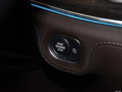 Модель 2021 GLS 450 4MATIC 2021 GLS 450 4MATIC Fashion Model Фото 171 из 377