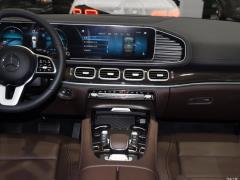 Модель 2021 GLS 450 4MATIC 2021 GLS 450 4MATIC Fashion Model Фото 142 из 377