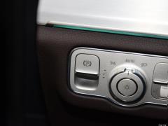 2021 GLS 400 4MATIC 2021 GLS 400 4MATIC Фото 100 из 377