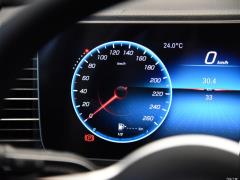 Модель 2021 GLS 450 4MATIC 2021 GLS 450 4MATIC Fashion Model Фото 148 из 377