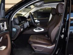 Модель 2021 GLS 450 4MATIC 2021 GLS 450 4MATIC Fashion Model Фото 325 из 377