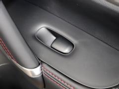 2021 2,0-литровый вариатор Luxury Pilot Edition 2021 2.0L CVT Luxury Pilot Edition Фото 264 из 334
