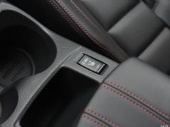 2021 2.0L CVT Флагманское издание 2021 2.0L CVT Flagship Edition Фото 63 из 334