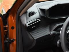 Фото Peugeot 2008 , фото салона