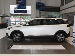 2019 рестайлинг 400THP 5-местный Elite Edition 2019 facelift 400THP 5-seater Elite Edition Фото 42 из 433
