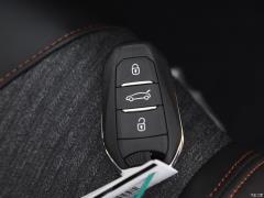2019 рестайлинг 400THP 5-местный Elite Edition 2019 facelift 400THP 5-seater Elite Edition Фото 383 из 433