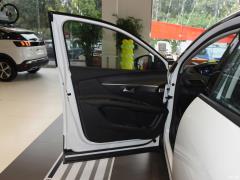 2019 рестайлинг 400THP 5-местный Elite Edition 2019 facelift 400THP 5-seater Elite Edition Фото 667 из 844