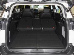 2019 рестайлинг 400THP 5-местный Elite Edition 2019 facelift 400THP 5-seater Elite Edition Фото 709 из 844