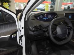 2019 рестайлинг 400THP 5-местный Elite Edition 2019 facelift 400THP 5-seater Elite Edition Фото 237 из 844