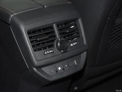 2019 рестайлинг 400THP 5-местный Elite Edition 2019 facelift 400THP 5-seater Elite Edition Фото 684 из 844