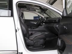 2019 рестайлинг 360THP 5-местный Elite Edition 2019 facelift 360THP 5-seater Elite Edition Фото 783 из 844
