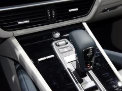 Cayenne Coupé 3.0T 2019 года 2019 Cayenne Coupé 3.0T Фото 25 из 77