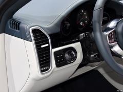Cayenne Coupé 3.0T 2019 года 2019 Cayenne Coupé 3.0T Фото 28 из 77