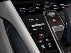 Cayenne Turbo Coupé 4.0T 2019 года 2019 Cayenne Turbo Coupé 4.0T Фото 41 из 93