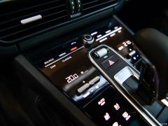 Cayenne Coupé 3.0T 2019 года 2019 Cayenne Coupé 3.0T Фото 100 из 334