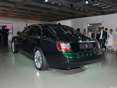Версия 2021 с удлиненной колесной базой 6,7 т 2021 6.7T long wheelbase version Фото 23 из 124