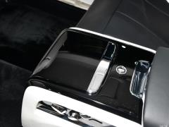 Версия 2021 с удлиненной колесной базой 6,7 т 2021 6.7T long wheelbase version Фото 189 из 239
