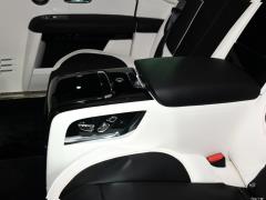 Версия 2021 с удлиненной колесной базой 6,7 т 2021 6.7T long wheelbase version Фото 188 из 239