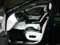 Версия 2021 с удлиненной колесной базой 6,7 т 2021 6.7T long wheelbase version Фото 167 из 239