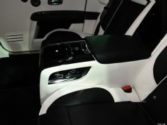 Версия 2021 с удлиненной колесной базой 6,7 т 2021 6.7T long wheelbase version Фото 186 из 239