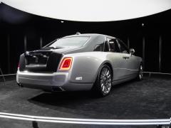 Версия со стандартной колесной базой 6,7 т 2018 г. 2018 6.7T standard wheelbase version Фото 11 из 38