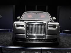 Версия со стандартной колесной базой 6,7 т 2018 г. 2018 6.7T standard wheelbase version Фото 5 из 38