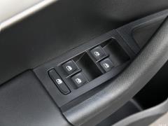 1.5L Автоматическая версия Smart Travel Deluxe Edition 2020 г. 2020 1.5L Automatic Smart Travel Deluxe Edition Фото 1113 из 1247